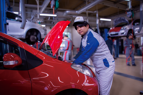 佐賀工業専門学校 自動車学科1