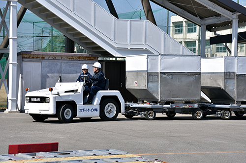 佐賀工業専門学校 エアポートサービス学科