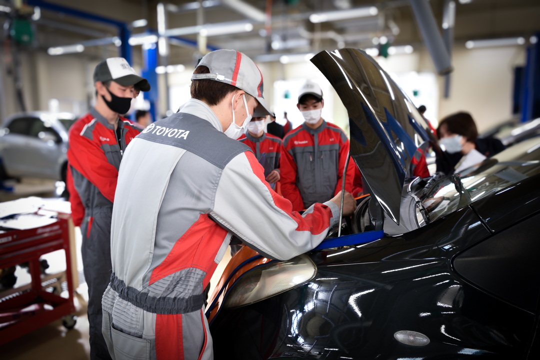 佐賀工業専門学校 佐賀トヨタ自動車